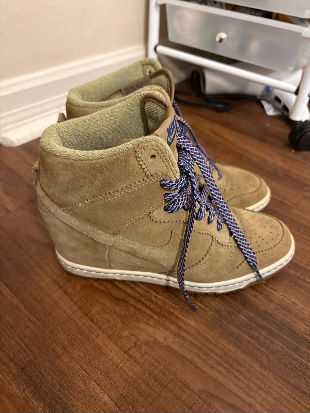 Nike dunk sky heels suede Women's Suede Wedge Sneaker - Beige with Blue Laces